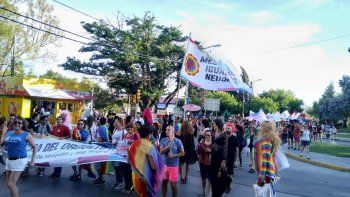 una marcha con orgullo reclamo por la igualdad por el centro una marcha con orgullo reclamo por la igualdad por el centro