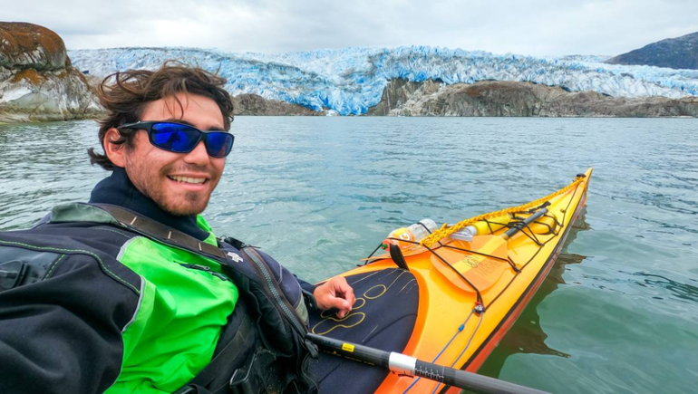 La epopeya del joven neuquino que atravesó en kayak los glaciares chilenos