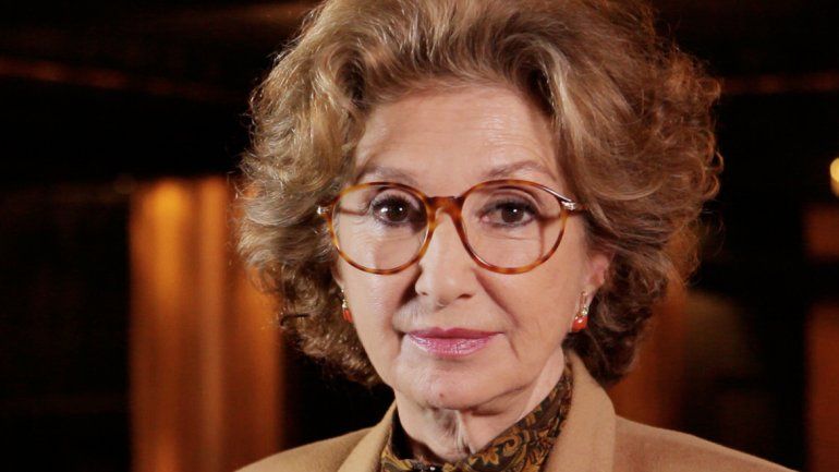 Un enfoque distinto. Siempre me pareció muy inteligente el lugar que eligió Puenzo para contar esta historia: hacerlo desde el lugar y el punto de vista de los victimarios y no desde el de las víctimas