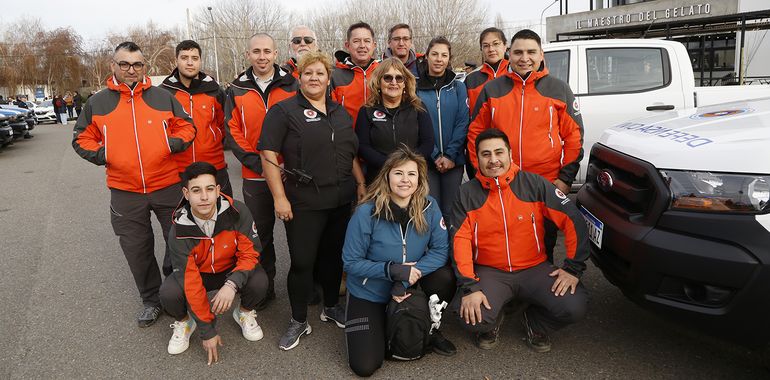 El equipo de Defensa Civil de la provincia recibió nuevas camionetas. El equipo de Defensa Civil de la provincia recibió nuevas camionetas.