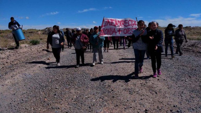 Vecinos piden un colectivo directo a la Colonia Rural Nueva Esperanza