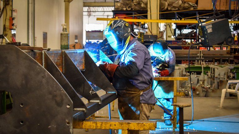 Santa Fe mira a Neuquén como un supermercado para pymes petroleras