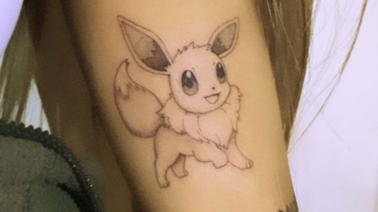 Ariana Grande se hizo el tatuaje de su videojuego favorito