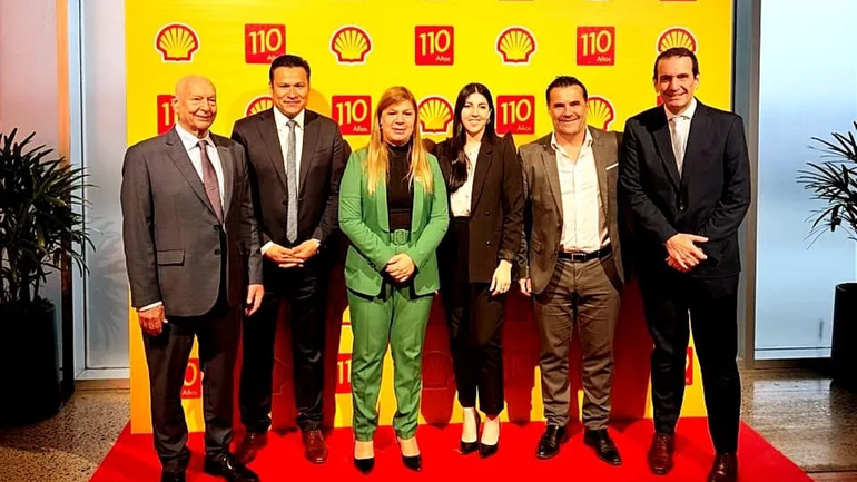 Gloria Ruiz participó junto a legisladores provinciales del evento aniversario de Shell