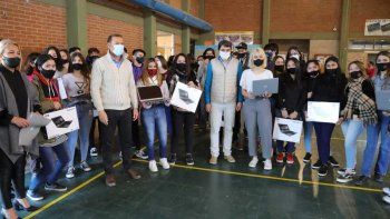 Entrega de notebook en San Martín de los Andes