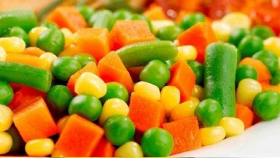 La ANMAT prohibió latas de choclo y de  jardinera