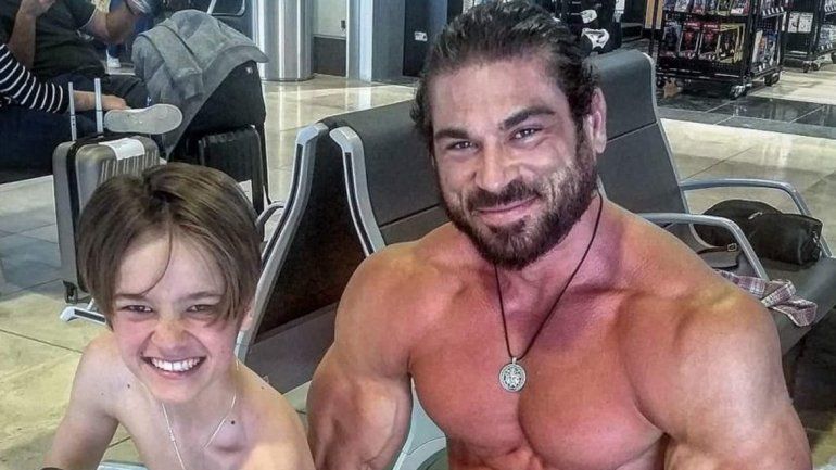 La postal del nuevo John Connor y el T-800 fue publicada en Twitter.