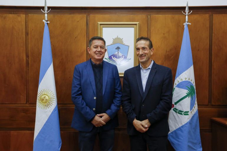 Martín Giusti salió como titular de Defensa Civil, tras varios años en el cargo, y se fue con Jorge Tobares. Martín Giusti salió como titular de Defensa Civil, tras varios años en el cargo, y se fue con Jorge Tobares.