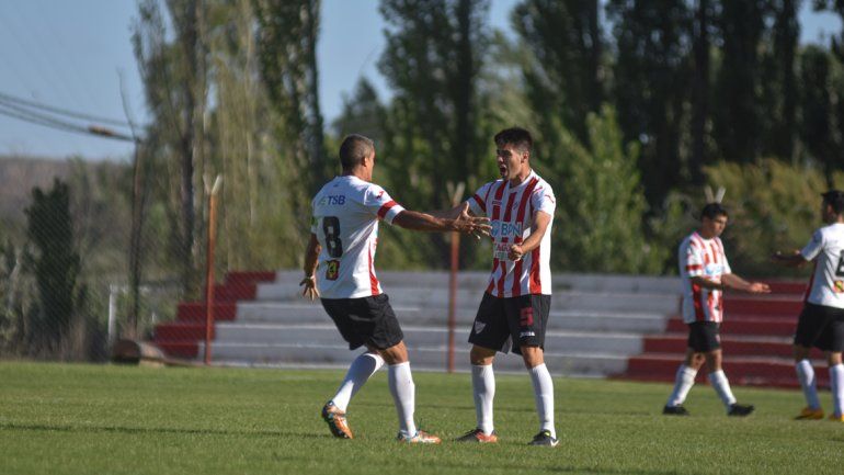 El Rojo neuquino cantó victoria en la Chacra y ahora piensa en Cipolletti