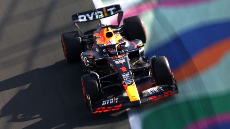F1: Verstappen lideró la primera práctica en Arabia Saudita