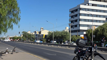 choque en la ex ruta 22: transito cortado por un ciclista gravemente herido que perdio la consciencia choque en la ex ruta 22: transito cortado por un ciclista gravemente herido que perdio la consciencia