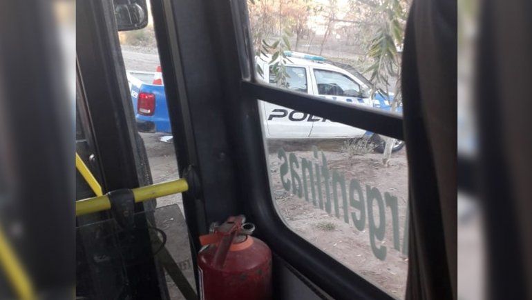 En una hora asaltaron a dos choferes de Autobuses Neuquén