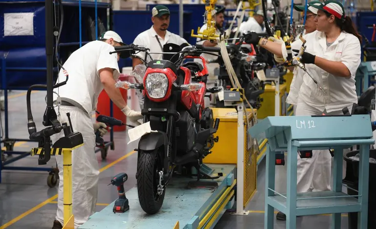 La Honda NAVi se produce en Campana, Buenos Aires. La Honda NAVi se produce en Campana, Buenos Aires.