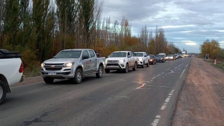 El regreso a casa con una larga fila por el tercer puente