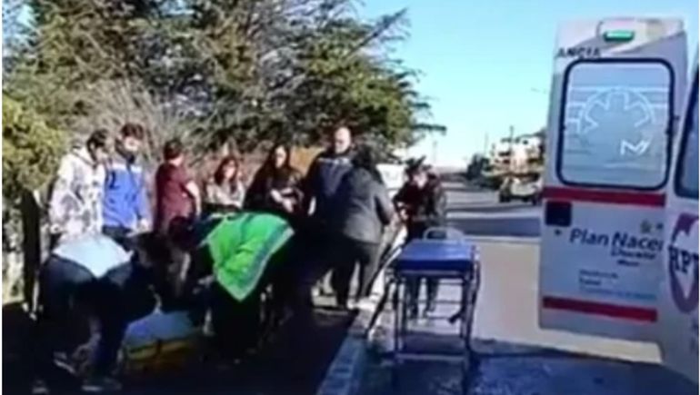 Pese a que la víctima fue trasladada de inmediato en una ambulancia