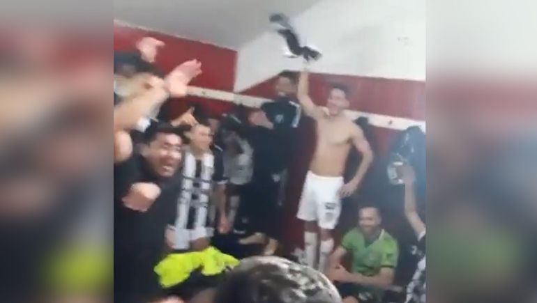 El alocado festejo de Cipo en vestuarios, tras heroico triunfo en San Juan