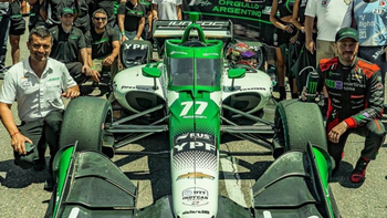 Agustín Canapino comunicó que correrá en IndyCar en la próxima temporada con un auto del Juncos Hollinger Racing. Agustín Canapino comunicó que correrá en IndyCar en la próxima temporada con un auto del Juncos Hollinger Racing.