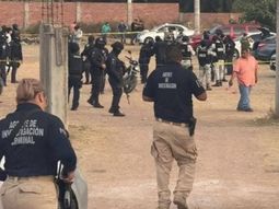 La dimensión de la masacre en la cancha de fútbol de Guanajuato fue confirmada por el alcalde. La dimensión de la masacre en la cancha de fútbol de Guanajuato fue confirmada por el alcalde.