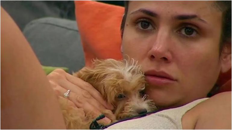 Romina de Gran Hermano mostró la cama donde duerme Caramelo: ¡Vale 22 mil pesos!