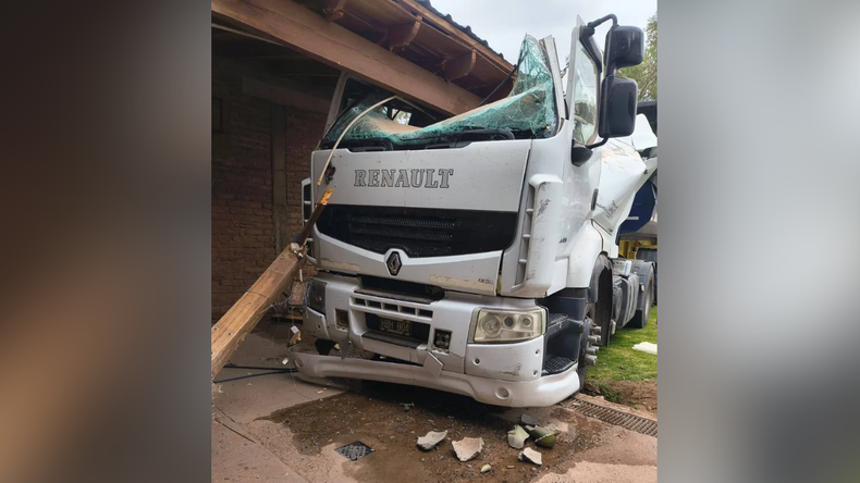 El incidente vial ocurrió en Añelo | LM Neuquen El incidente vial ocurrió en Añelo