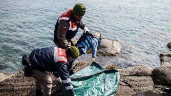 Otra vez un niño se convierte en la cara de la tragedia. Otra vez un niño se convierte en la cara de la tragedia.