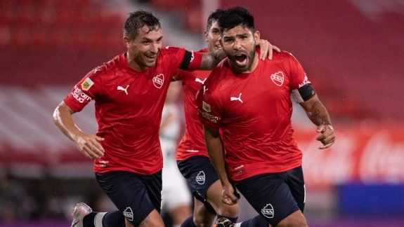 La reacción de Falcioni al enterarse el positivo de su goleador