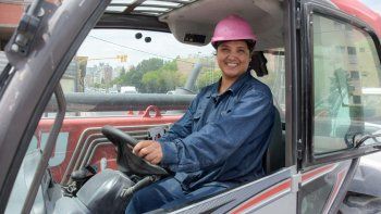 Analía-Salazar-maquinista-página-6.jpg