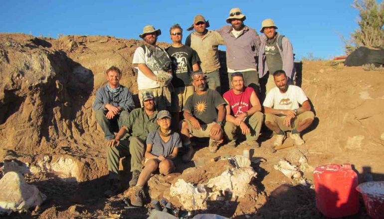 El equipo de científicos que participaron del hallazgo del Meraxes en la provincia.