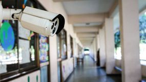 Quieren instalar cámaras en todas las escuelas de Neuquén: en qué zonas estará prohibido | LM Neuquen Quieren instalar cámaras en todas las escuelas de Neuquén: en qué zonas estará prohibido