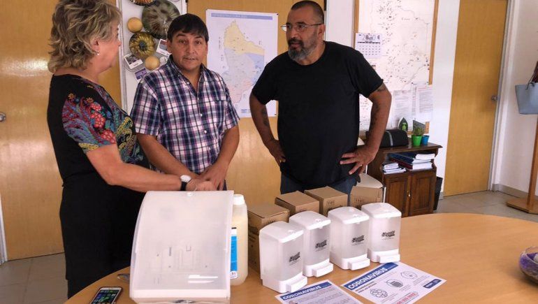 Coronavirus: el gobierno entregará jabón líquido desinfectante a las escuelas