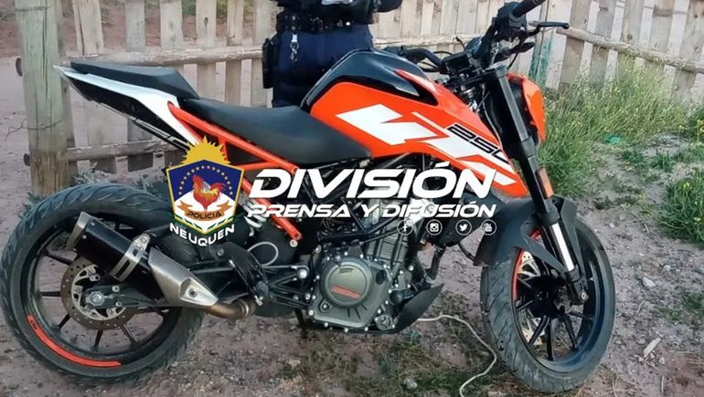La moto de un vecino apareció en un allanamiento por amenazas
