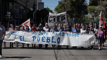 marcha y asambleas en neuquen contra el dnu de javier milei marcha y asambleas en neuquen contra el dnu de javier milei