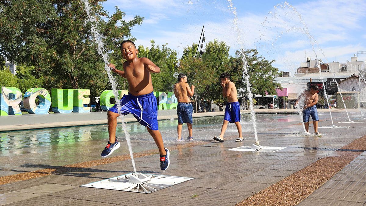 10枚の写真で、別の日の擦り傷はノイケンに住んでいた