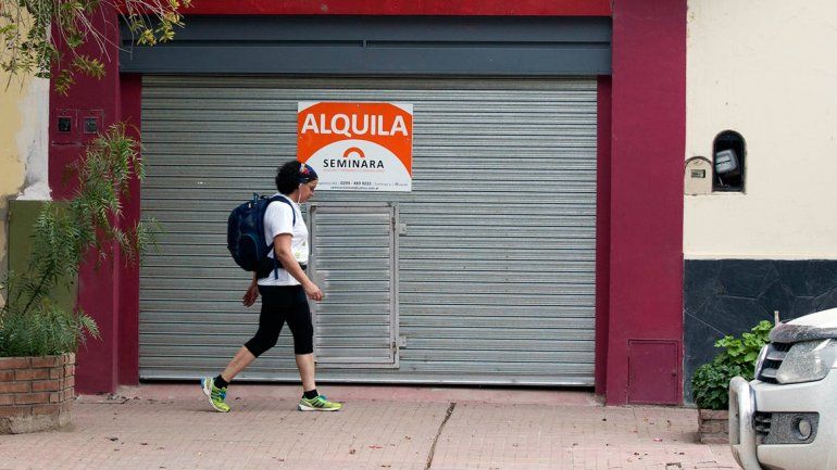 Las ciudades aledañas a Neuquén ya no son opciones para bajar costos. Una vivienda de dos dormitorios ronda los 10 mil pesos.