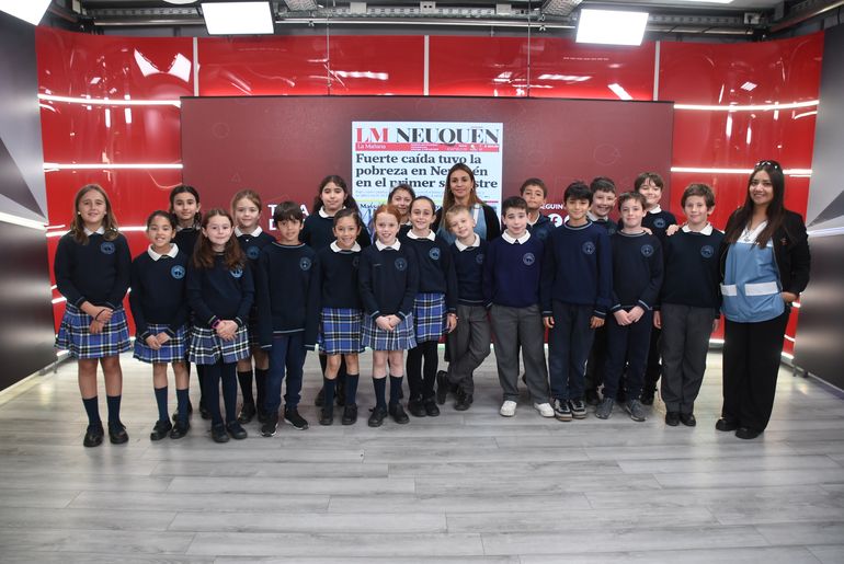 Cuarto grado del colegio Confluencia copó la redacción de LMN