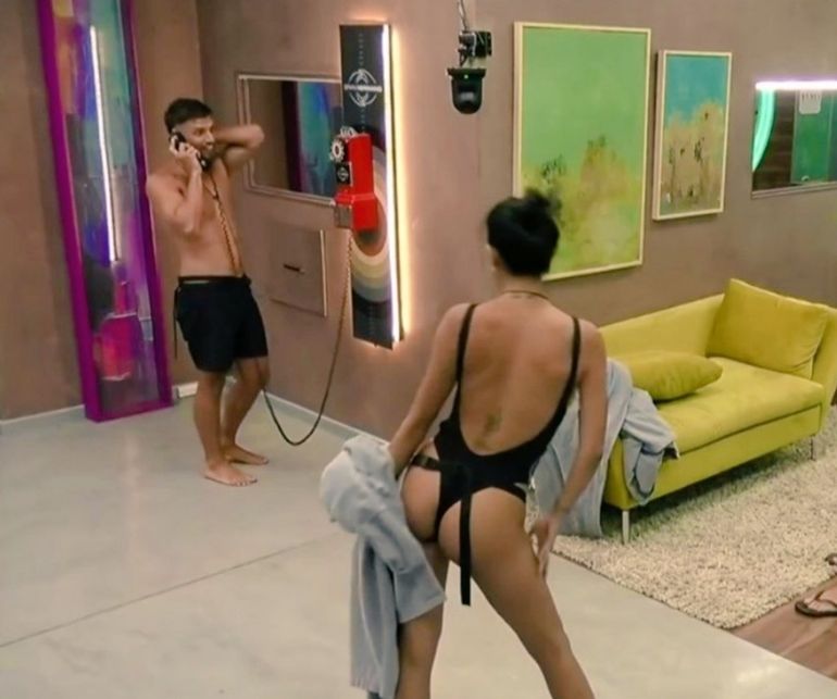 Luz y Santiago siguen coqueteando en Gran Hermano Luz y Santiago siguen coqueteando en Gran Hermano