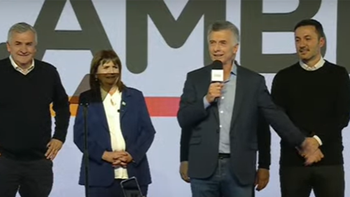 massa suma votos: arabela carreras aseguro que lo apoyara en el balotaje massa suma votos: arabela carreras aseguro que lo apoyara en el balotaje