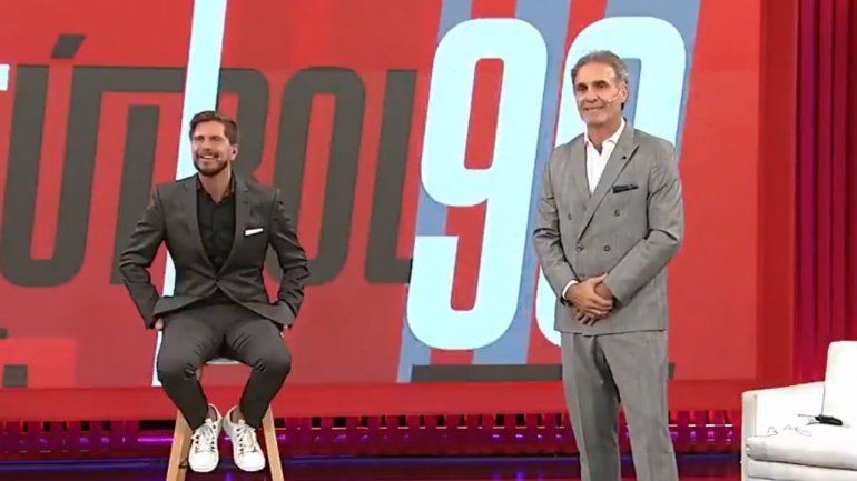 El Cabezón sufrió un chiste subido de tono del Pollo...