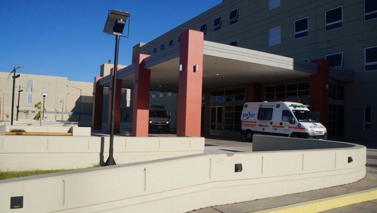 Jugaba lanzando su beba al aire, la golpeó un ventilador de techo y murió