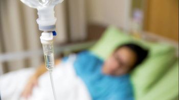 Anmat prohibió la venta y distribución de un suero clínico Anmat prohibió la venta y distribución de un suero clínico