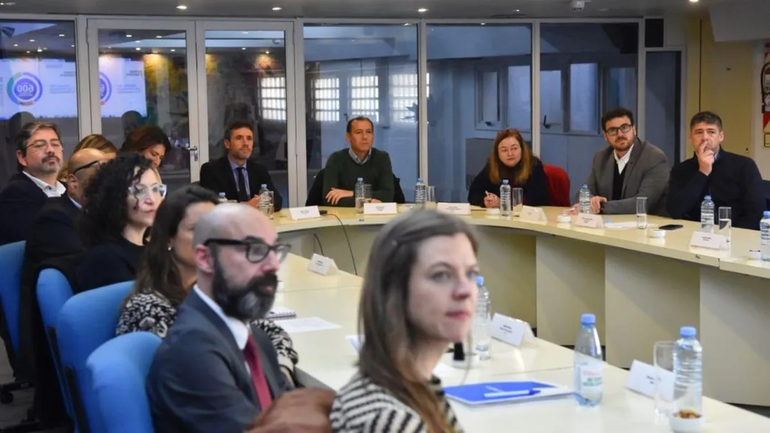 La reunión se llevó a cabo en la sede del CFI.