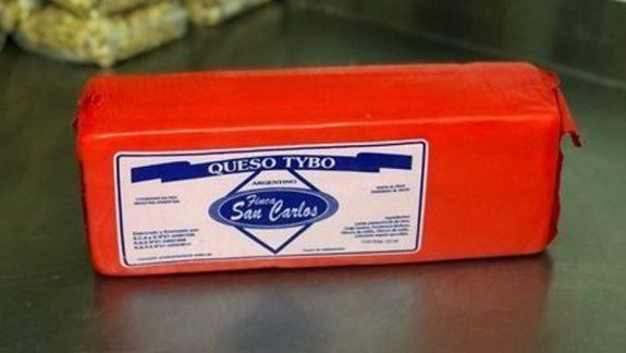 Prohíben la comercialización de un queso por rotulación trucha