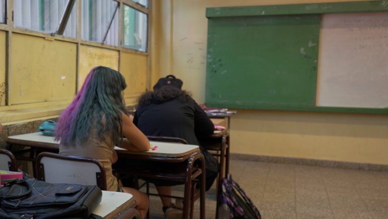 Sin repetir y con materias comunes por áreas, arranca la nueva secundaria