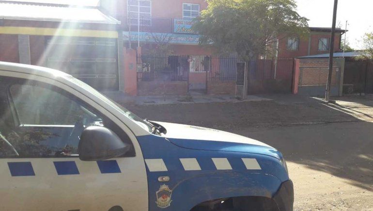 Familia de comerciantes se resistió a un robo armado y fue baleada