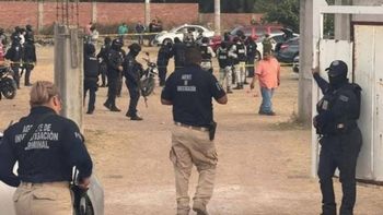 La dimensión de la masacre en la cancha de fútbol de Guanajuato fue confirmada por el alcalde. La dimensión de la masacre en la cancha de fútbol de Guanajuato fue confirmada por el alcalde.