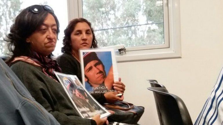 Familiares del joven asesinado durante una de las jornadas del juicio.