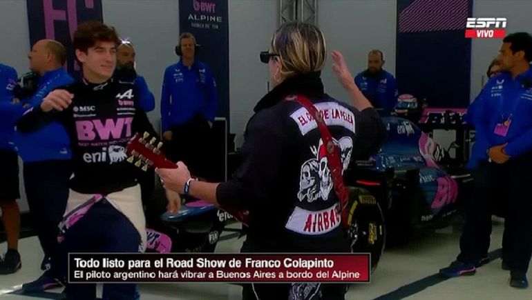 El guitarrista de Airbag emocionó a Colapinto y al público presente con el himno.