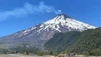 El volcán se encuentra siendo monitoreado de forma contínua. El volcán se encuentra siendo monitoreado de forma contínua.