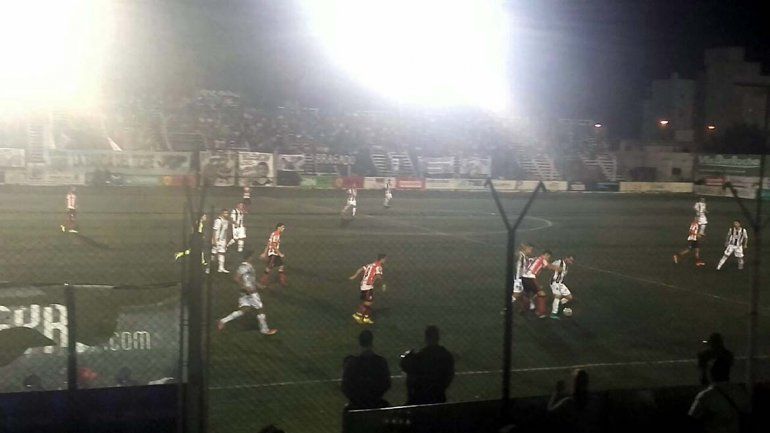 Desconcierto en La Visera: Cipolleti perdió 1 a 0 ante Sansinena