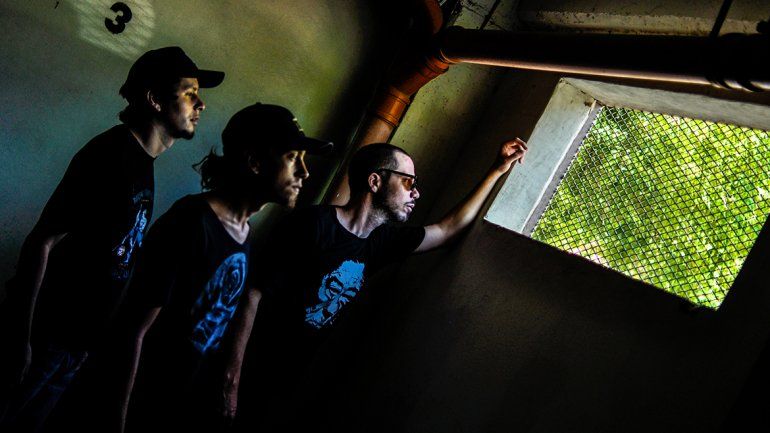 Rafo Grin & Los Mortales Pasajeros llegan por primera vez al Español.